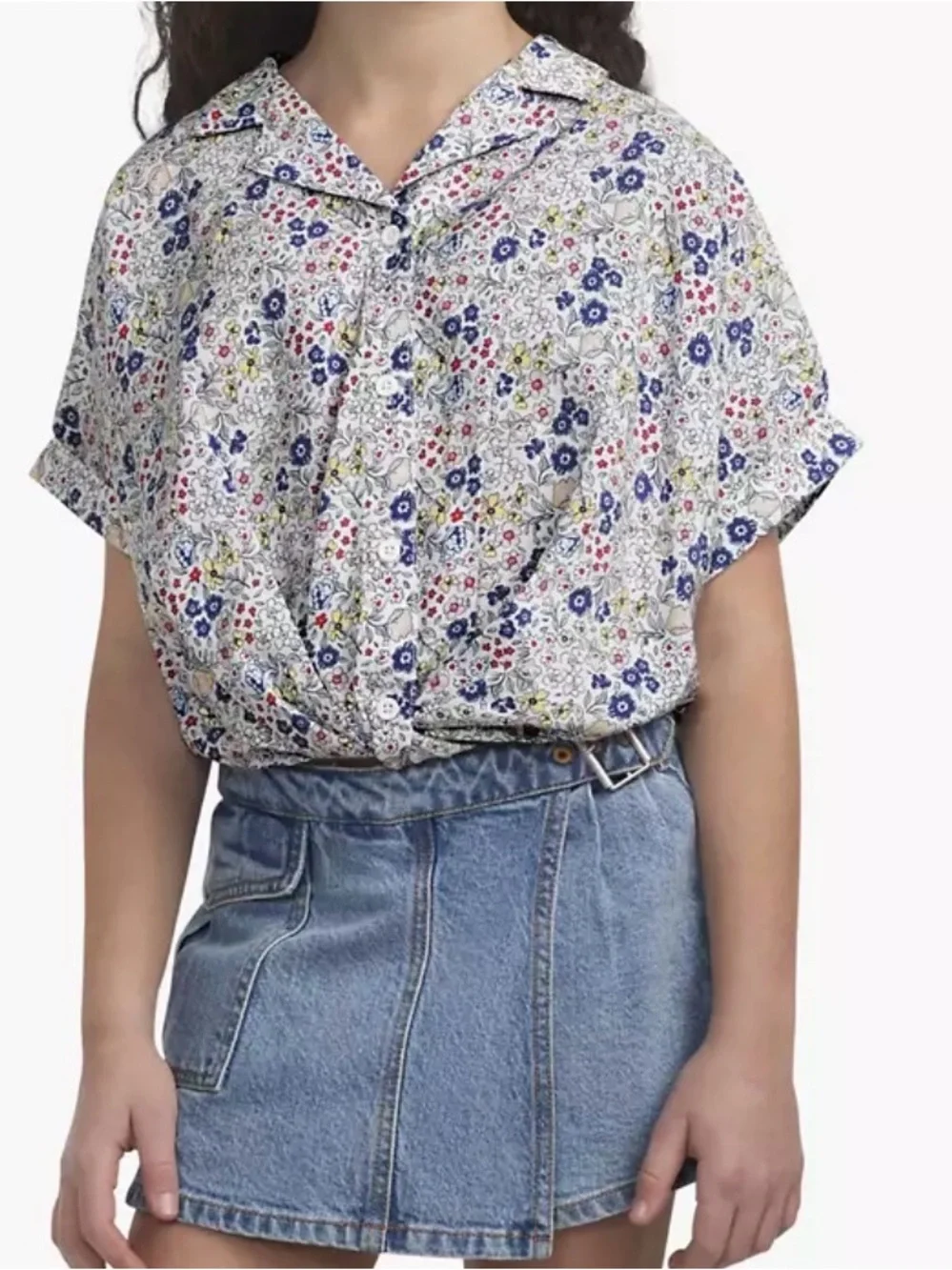 Levi’s Girls Blue/Red Floral Short Sleeve Button-Up Blouse - XL